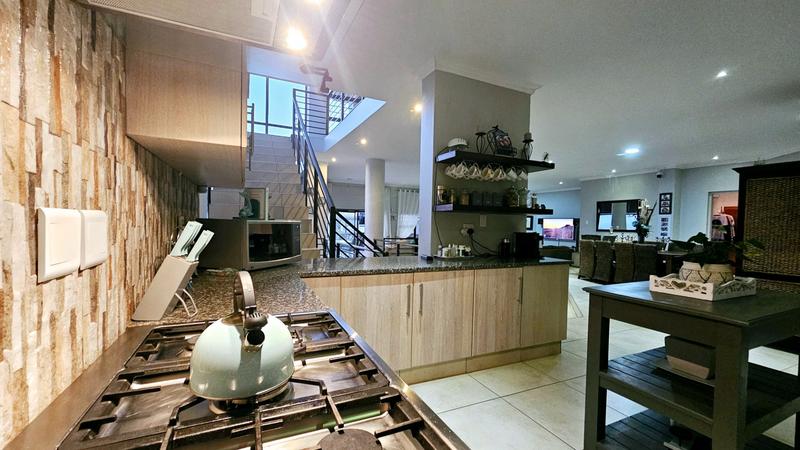 5 Bedroom Property for Sale in Dana Bay Western Cape